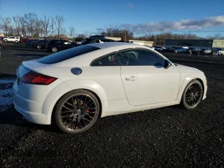 2016 Audi TTS 2.0T z VIN TRUC1AFV5G1031662, wystawiony jako Copart lot #85798674 z przebiegiem 77 674 mil mil oraz Szkoda całkowita • Salvage title. Historia ofert i sprzedaży dostępna na DreamBid. Obrazek 3.