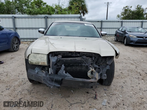 2006 Chrysler 300 Touring with VIN 2C3KA53G26H225251, listed as a Copart auction lot 70806354 with 216,259 mi miles and Salvage Title. Bid and sale history available at carsss.com. Image 5.