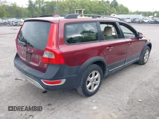 2008 Volvo XC70 z VIN YV4BZ982681019731, wystawiony jako IAAI lot #42258092 z przebiegiem 145 992 mil mil oraz . Historia ofert i sprzedaży dostępna na DreamBid. Obrazek 4.