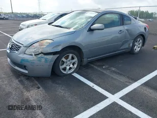 2009 Nissan Altima 2.5 S with VIN 1N4AL24E89C132602, listed as a IAAI auction lot 41833977 with 233,517 mi miles. Bid and sale history available at carsss.com. Image 2.