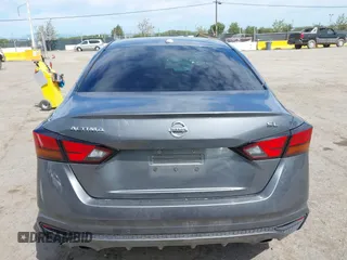 2019 Nissan Altima SL with VIN 1N4BL4EV1KC187977, listed as a IAAI auction lot 42001125 with 157,080 mi miles and . Bid and sale history available at DreamBid. Image 17.