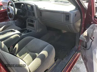2005 Chevrolet Silverado 1500 Z71 z VIN 1GCEK19BX5Z161954, wystawiony jako Copart lot #51647655 z przebiegiem 213 920 mil mil oraz Szkoda całkowita • Salvage title. Historia ofert i sprzedaży dostępna na DreamBid. Obrazek 8.