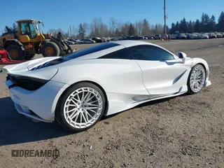 2018 McLaren 720S z VIN SBM14DCA1JW000891, wystawiony jako IAAI lot #41431972 z przebiegiem 23 724 mil mil oraz . Historia ofert i sprzedaży dostępna na DreamBid. Obrazek 4.
