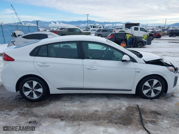 2019 Hyundai Ioniq Plug-In Hybrid with VIN KMHC65LD6KU139239, listed as a IAAI auction lot 41288750 with NaN miles. Bid and sale history available at carsss.com. Image 14.