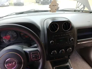 2015 Jeep Patriot Sport with VIN 1C4NJPBB9FD118169, listed as a Copart auction lot 55759395 with 197,648 mi miles and Clean Title. Bid and sale history available at DreamBid. Image 9.