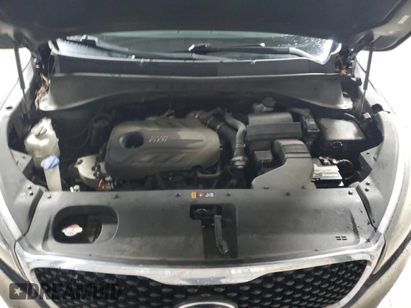2016 Kia Sorento EX with VIN 5XYPH4A1XGG127350, listed as a Copart auction lot 47289315 with 135,684 mi miles and Clean Title. Bid and sale history available at carsss.com. Image 14.