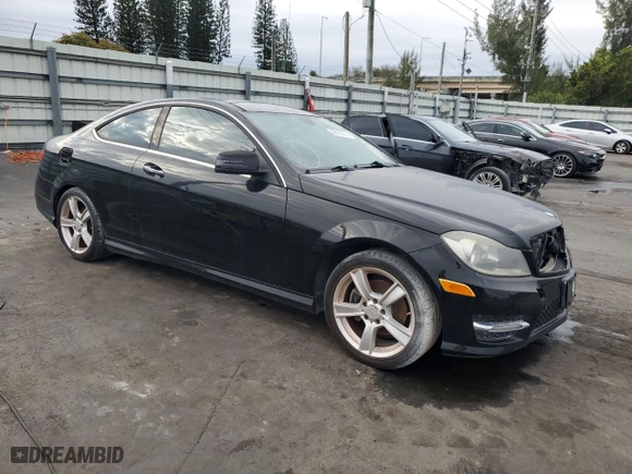 2015 Mercedes-Benz C-Class C 250 with VIN WDDGJ4HB0FG348914, listed as a Copart auction lot 42655635 with 90,403 mi miles and Clean Title. Bid and sale history available at carsss.com. Image 4.