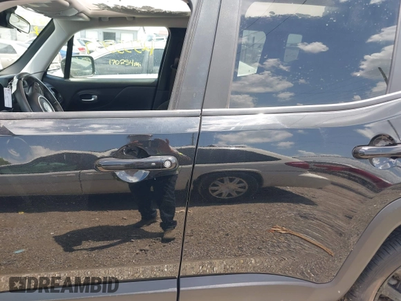 2018 Jeep Renegade Latitude with VIN ZACCJBBB2JPH59443, listed as a IAAI auction lot 42555557 with 66,689 mi miles and . Bid and sale history available at DreamBid. Image 14.