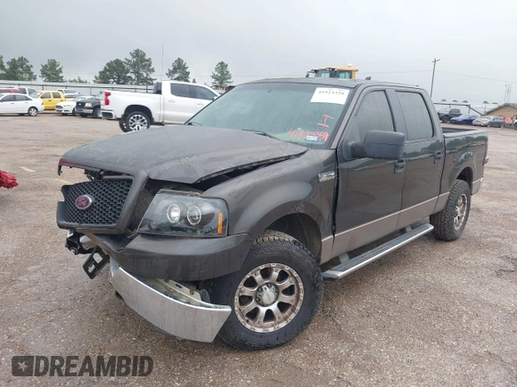2005 Ford F-150 XLT z VIN 1FTRW12W35FB34549, wystawiony jako IAAI lot #41923359 z przebiegiem 286 494 mil mil oraz . Historia ofert i sprzedaży dostępna na DreamBid. Obrazek 2.