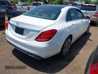 2018 Mercedes-Benz C 300 z VIN WDDWF4JB1JR420773, wystawiony jako IAAI lot #42381686 z przebiegiem Nie podano mil oraz . Historia ofert i sprzedaży dostępna na DreamBid. Obrazek 4.