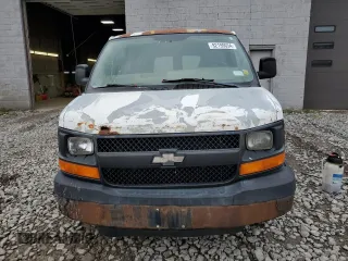 2006 Chevrolet Express Cargo Van with VIN 1GCGG25V361209424, listed as a Copart auction lot 82199034 with 178,239 mi miles and Non Repairable. Bid and sale history available at carsss.com. Image 5.