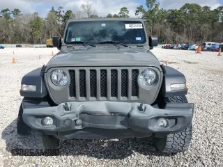 2019 Jeep Wrangler Unlimited Sport Altitude with VIN 1C4HJXDGXKW636909, listed as a Copart auction lot 48324185 with 47,744 mi miles and Clean title. Bid and sale history available at DreamBid. Image 5.