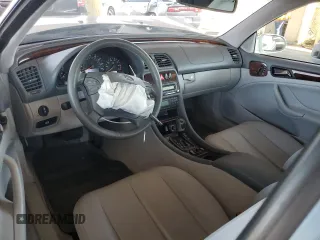 2001 Mercedes-Benz CLK 320/430 with VIN WDBLJ65G21F185247, listed as a Copart auction lot 72795604 with 28,461 mi miles and Salvage Title. Bid and sale history available at DreamBid. Image 8.