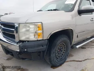 2008 Chevrolet Silverado 1500 Work Truck with VIN 1GCEC19C68Z287545, listed as a IAAI auction lot 41171713 with 173,482 mi miles. Bid and sale history available at carsss.com. Image 6.