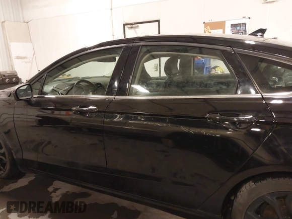 2019 Ford Fusion SE with VIN 3FA6P0HD5KR284103, listed as a IAAI auction lot 41477133 with 90,722 mi miles and . Bid and sale history available at carsss.com. Image 14.