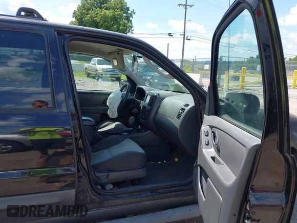 2006 Ford Escape XLS with VIN 1FMCU02Z16KD09580, listed as a IAAI auction lot 42663224 with 225,332 mi miles and . Bid and sale history available at DreamBid. Image 5.