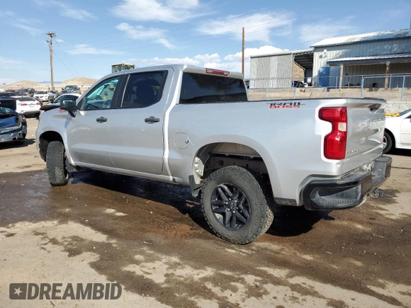 2022 Chevrolet Silverado 1500 Custom Trail Boss with VIN 3GCPDCED1NG620908, listed as a Copart auction lot 74954494 with 76,529 mi miles and Salvage Title. Bid and sale history available at DreamBid. Image 2.