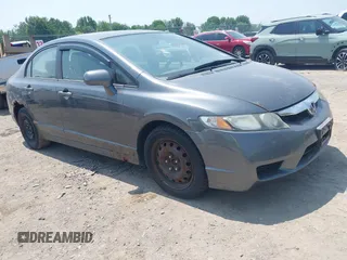 2009 Honda Civic LX z VIN 2HGFA165X9H318170, wystawiony jako IAAI lot #42434312 z przebiegiem 231 231 mil mil oraz . Historia ofert i sprzedaży dostępna na DreamBid. Obrazek 1.