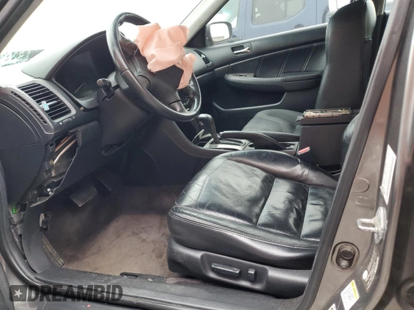 2006 Honda Accord EX-L z VIN 1HGCM568X6A048072, wystawiony jako Copart lot #44691315 z przebiegiem Nie podano mil oraz Nie do naprawy • Non repairable. Historia ofert i sprzedaży dostępna na DreamBid. Obrazek 7.