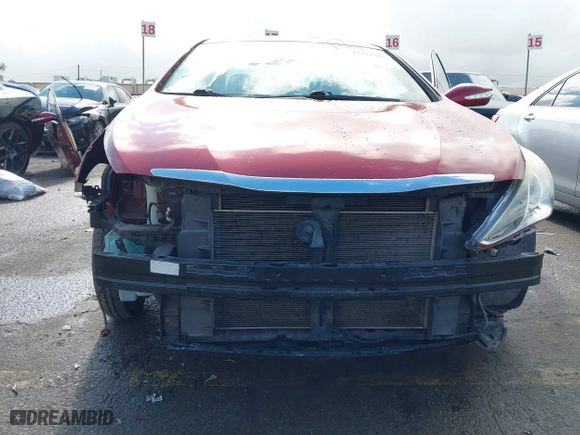 2013 Hyundai Sonata SE with VIN 5NPEC4AC3DH561038, listed as a IAAI auction lot 41524762 with 78,869 mi miles. Bid and sale history available at carsss.com. Image 6.