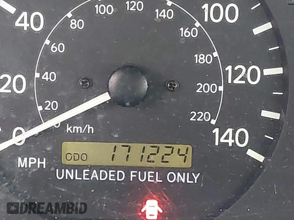 1999 Toyota Camry LE z VIN 4T1BF28K4XU931902, wystawiony jako IAAI lot #41707824 z przebiegiem 171 224 mil mil oraz . Historia ofert i sprzedaży dostępna na DreamBid. Obrazek 15.