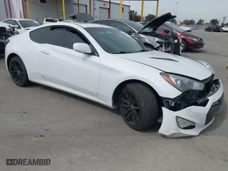 2014 Hyundai Genesis Coupe 2.0T Premium with VIN KMHHT6KD4EU119906, listed as a IAAI auction lot 41635640 with NaN miles. Bid and sale history available at carsss.com. Image 1.