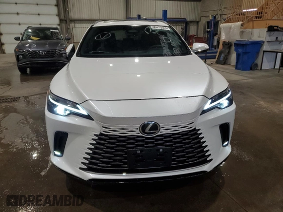 2024 Lexus RX 350h z VIN 2T2BBMCA8RC039156, wystawiony jako Copart lot #59473565 z przebiegiem 10 788 mil mil oraz Czysty tytuł • Clean title. Historia ofert i sprzedaży dostępna na DreamBid. Obrazek 5.