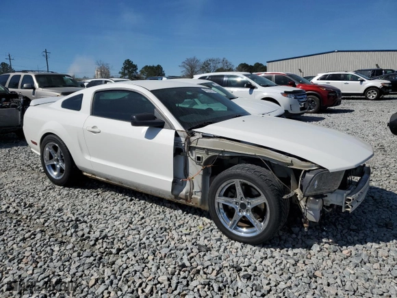 2006 Ford Mustang GT Deluxe with VIN 1ZVFT82H665149959, listed as a Copart auction lot 49633065 with 184,003 mi miles and Salvage Title. Bid and sale history available at carsss.com. Image 4.