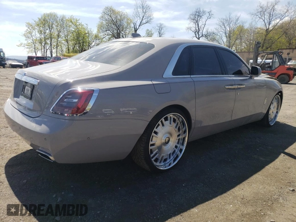 2021 Rolls-Royce Ghost z VIN SCATV0C04MU208558, wystawiony jako Copart lot #54121965 z przebiegiem 15 643 mil mil oraz Szkody całkowita. Historia ofert i sprzedaży dostępna na DreamBid. Obrazek 3.