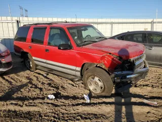 1996 Chevrolet Tahoe with VIN 1GNEK13R1TJ407363, listed as a Copart auction lot 44153525 with 287,465 mi miles and Salvage Title. Bid and sale history available at carsss.com. Image 4.
