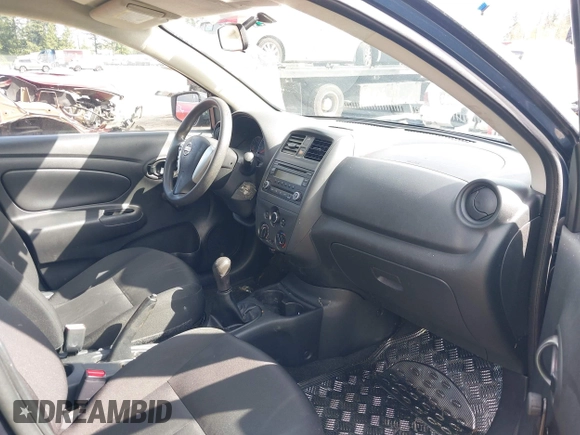 2016 Nissan Versa S Plus with VIN 3N1CN7AP2GL913006, listed as a IAAI auction lot 41989696 with 260,168 mi miles. Bid and sale history available at carsss.com. Image 5.