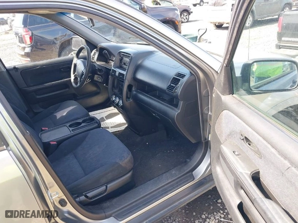 2006 Honda CR-V LX with VIN JHLRD68516C006561, listed as a IAAI auction lot 41855457 with 215,139 mi miles. Bid and sale history available at carsss.com. Image 5.