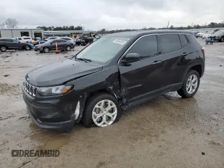 2024 Jeep Compass Sport with VIN 3C4NJDANXRT102040, listed as a Copart auction lot 48545325 with 10,668 mi miles and Salvage Title. Bid and sale history available at carsss.com. Image 1.