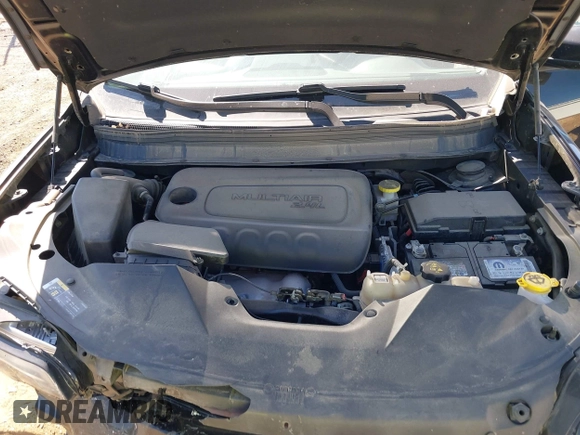 2019 Jeep Cherokee Latitude Plus with VIN 1C4PJMLB3KD375361, listed as a IAAI auction lot 42654334 with 84,373 mi miles and . Bid and sale history available at DreamBid. Image 10.