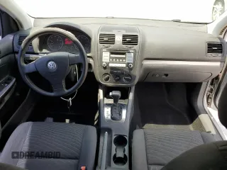 2009 Volkswagen Rabbit S с VIN WVWBA71KX9W048212, выставлен на аукционе Copart как лот 60592825 с пробегом 141 893 миль миль и Списание • Salvage title. История ставок и продаж доступна на DreamBid. Изображение 8.