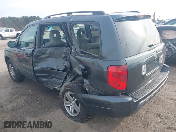 2004 Honda Pilot EX with VIN 2HKYF184X4H590442, listed as a IAAI auction lot 40968680 with 224,892 mi miles. Bid and sale history available at carsss.com. Image 3.