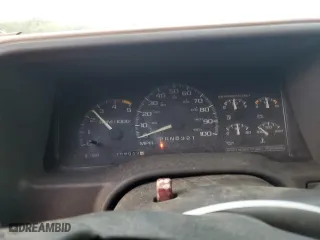 1995 Chevrolet Tahoe with VIN 1GNEK13K6SJ451263, listed as a Copart auction lot 73680184 with 189,013 mi miles and Salvage Title. Bid and sale history available at carsss.com. Image 9.