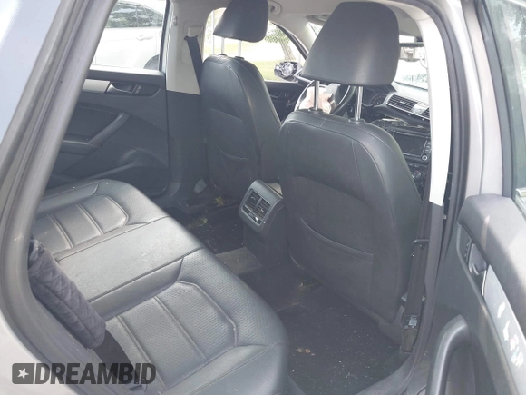 2013 Volkswagen Passat SE with VIN 1VWBP7A33DC041410, listed as a IAAI auction lot 42427033 with Not provided miles and . Bid and sale history available at DreamBid. Image 8.