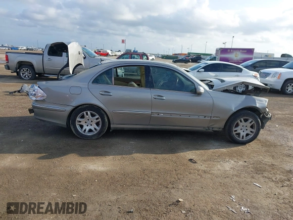 2006 Mercedes-Benz E-Class 3.5L with VIN WDBUF56J06A789538, listed as a IAAI auction lot 41123743 with 1 mi miles. Bid and sale history available at carsss.com. Image 13.