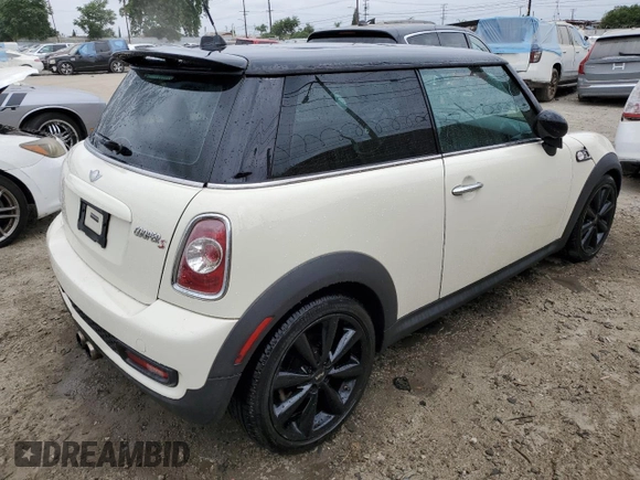 2012 MINI Hardtop S with VIN WMWSV3C54CTY16955, listed as a Copart auction lot 65851675 with 150,297 mi miles and Clean title. Bid and sale history available at DreamBid. Image 3.