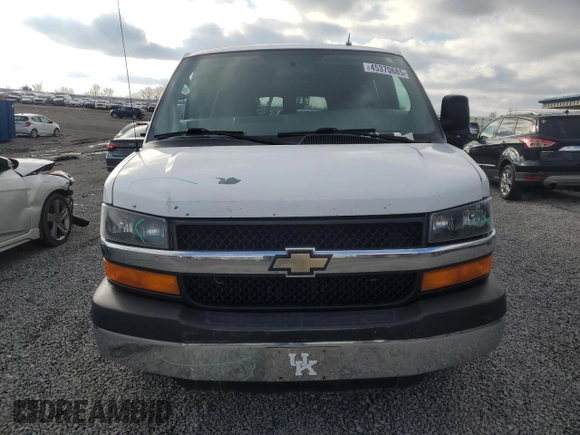 2014 Chevrolet Express Passenger LT with VIN 1GAZG1FG9E1108950, listed as a Copart auction lot 45370685 with 537,650 mi miles and Salvage title. Bid and sale history available at DreamBid. Image 5.