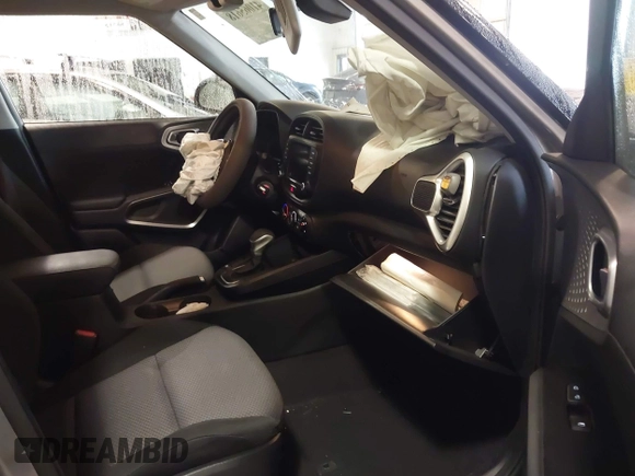2023 Kia Soul LX with VIN KNDJ23AU3P7872000, listed as a IAAI auction lot 41065618 with 11,861 mi miles and . Bid and sale history available at DreamBid. Image 5.