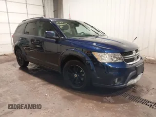 2019 Dodge Journey SE z VIN 3C4PDCBB2KT707772, wystawiony jako IAAI lot #41600103 z przebiegiem 96 104 mil mil oraz . Historia ofert i sprzedaży dostępna na DreamBid. Obrazek 1.