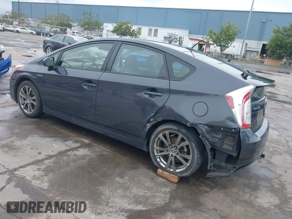 2014 Toyota Prius Four with VIN JTDKN3DUXE1776341, listed as a IAAI auction lot 41740542 with 199,746 mi miles. Bid and sale history available at carsss.com. Image 3.
