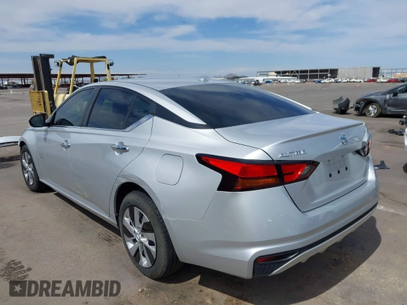 2020 Nissan Altima S z VIN 1N4BL4BV7LC259562, wystawiony jako IAAI lot #42331476 z przebiegiem 31 409 mil mil oraz . Historia ofert i sprzedaży dostępna na DreamBid. Obrazek 3.