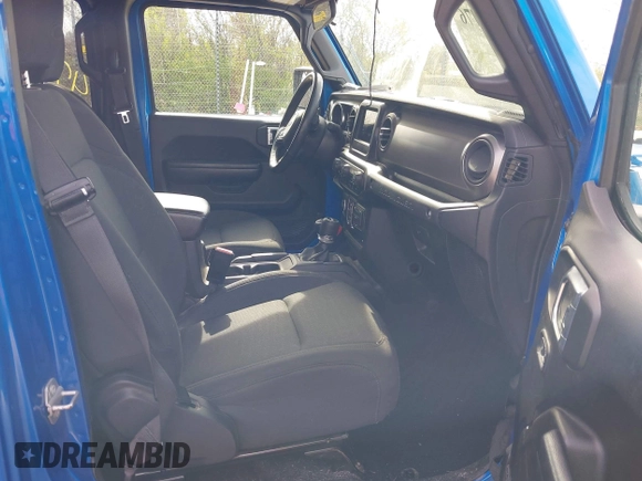 2021 Jeep Wrangler Unlimited Sport S z VIN 1C4HJXDG4MW743151, wystawiony jako IAAI lot #42204776 z przebiegiem 42 363 mil mil oraz . Historia ofert i sprzedaży dostępna na DreamBid. Obrazek 5.