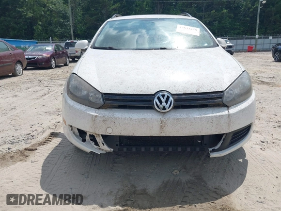 2011 Volkswagen Jetta SE with VIN 3VWPX7AJ5BM601475, listed as a IAAI auction lot 42633458 with Not provided miles and . Bid and sale history available at DreamBid. Image 6.