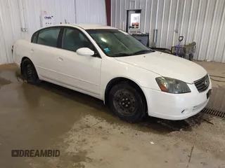 2005 Nissan Altima S with VIN 1N4AL11D25C197266, listed as a IAAI auction lot 42739104 with 204,198 mi miles and . Bid and sale history available at DreamBid. Image 1.