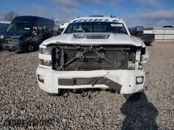 2017 Chevrolet Silverado 3500HD LTZ with VIN 1GC4K0EY3HF208151, listed as a Copart auction lot 78502914 with 196,192 mi miles and Salvage Title. Bid and sale history available at carsss.com. Image 5.
