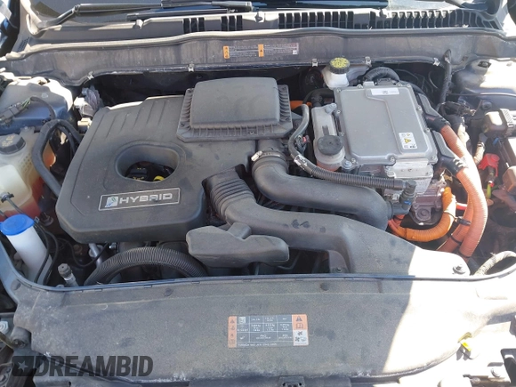 2019 Ford Fusion SE with VIN 3FA6P0LU8KR131951, listed as a IAAI auction lot 41908428 with 58,611 mi miles and . Bid and sale history available at DreamBid. Image 10.